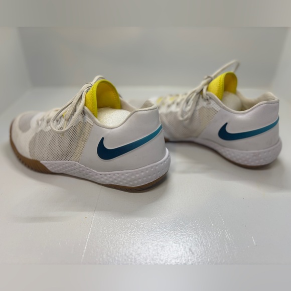 NikeCourt Flare 2 women's hard court tennis shoes size 8 - Picture 4 of 10